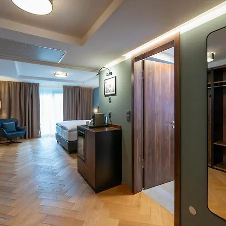 Unico Boutique Отель *